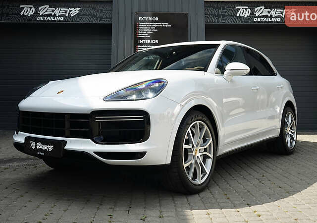 Білий Порше Cayenne, об'ємом двигуна 4 л та пробігом 70 тис. км за 87999 $, фото 9 на Automoto.ua