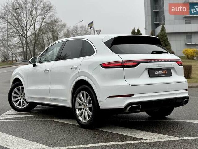 Белый Порше Каен, объемом двигателя 3 л и пробегом 80 тыс. км за 51500 $, фото 9 на Automoto.ua