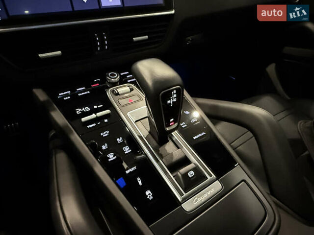 Білий Порше Cayenne, об'ємом двигуна 2.89 л та пробігом 96 тис. км за 64999 $, фото 79 на Automoto.ua