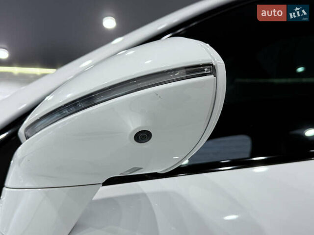 Білий Порше Cayenne, об'ємом двигуна 2.89 л та пробігом 96 тис. км за 64999 $, фото 89 на Automoto.ua