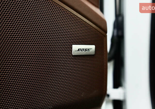 Білий Порше Cayenne, об'ємом двигуна 4 л та пробігом 70 тис. км за 87999 $, фото 29 на Automoto.ua