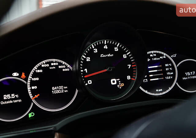 Білий Порше Cayenne, об'ємом двигуна 4 л та пробігом 70 тис. км за 87999 $, фото 36 на Automoto.ua