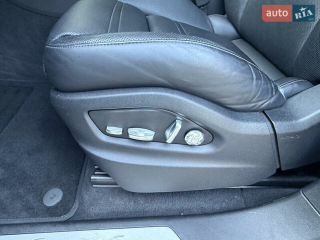 Білий Порше Cayenne, об'ємом двигуна 2.89 л та пробігом 96 тис. км за 64999 $, фото 21 на Automoto.ua