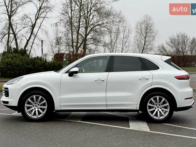 Белый Порше Каен, объемом двигателя 3 л и пробегом 80 тыс. км за 51500 $, фото 6 на Automoto.ua