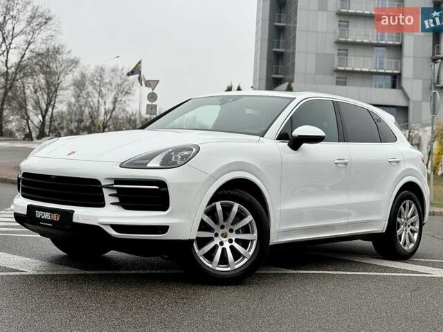 Белый Порше Каен, объемом двигателя 3 л и пробегом 80 тыс. км за 51500 $, фото 3 на Automoto.ua