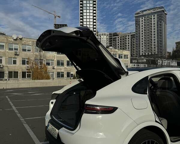 Білий Порше Cayenne, об'ємом двигуна 3 л та пробігом 42 тис. км за 82000 $, фото 35 на Automoto.ua
