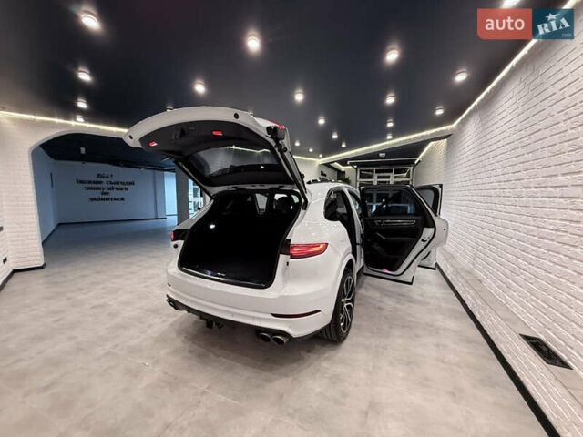 Білий Порше Cayenne, об'ємом двигуна 2.89 л та пробігом 96 тис. км за 64999 $, фото 73 на Automoto.ua