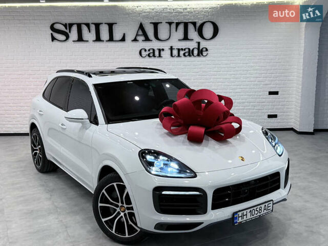 Білий Порше Cayenne, об'ємом двигуна 2.89 л та пробігом 96 тис. км за 64999 $, фото 1 на Automoto.ua