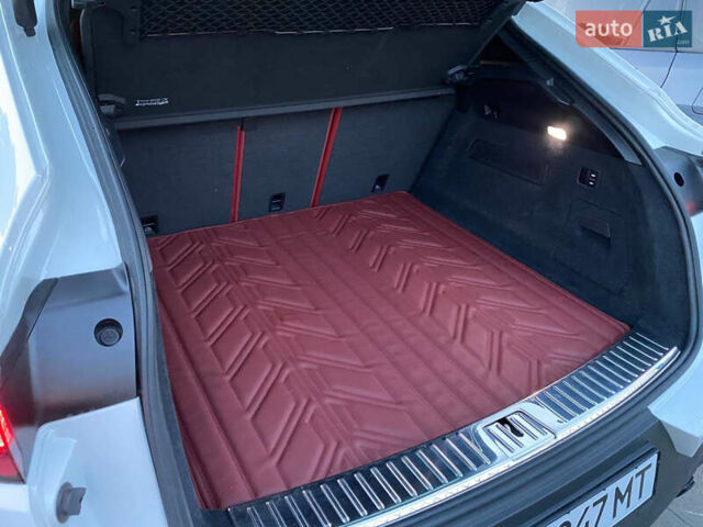 Білий Порше Cayenne, об'ємом двигуна 3 л та пробігом 87 тис. км за 75000 $, фото 7 на Automoto.ua