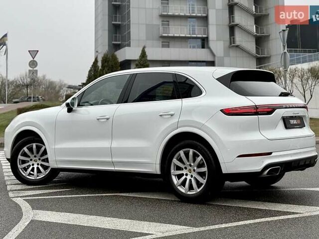 Белый Порше Каен, объемом двигателя 3 л и пробегом 80 тыс. км за 51500 $, фото 7 на Automoto.ua