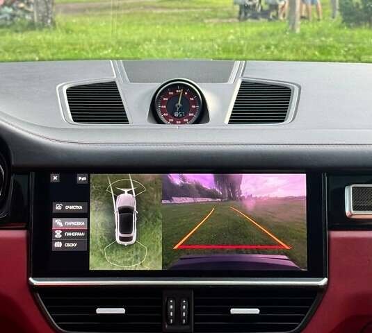 Білий Порше Cayenne, об'ємом двигуна 3 л та пробігом 129 тис. км за 84000 $, фото 2 на Automoto.ua