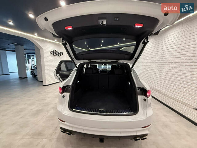 Білий Порше Cayenne, об'ємом двигуна 2.89 л та пробігом 96 тис. км за 64999 $, фото 76 на Automoto.ua