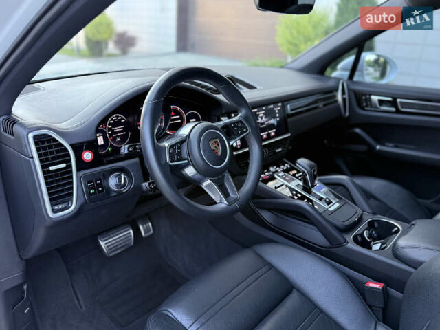Білий Порше Cayenne, об'ємом двигуна 2.89 л та пробігом 96 тис. км за 64999 $, фото 18 на Automoto.ua