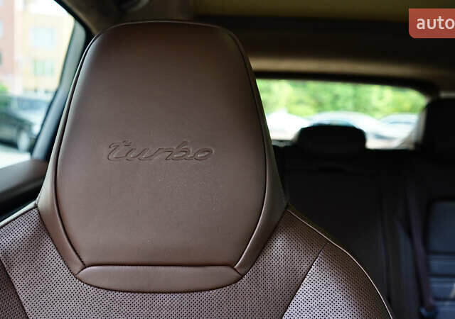 Білий Порше Cayenne, об'ємом двигуна 4 л та пробігом 70 тис. км за 87999 $, фото 54 на Automoto.ua