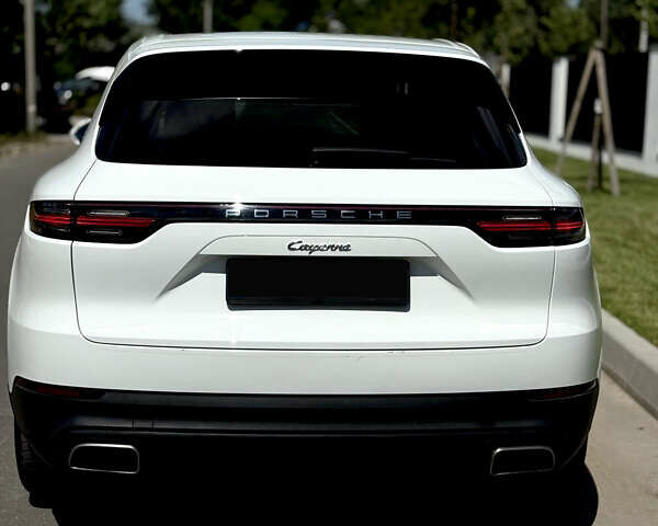 Белый Порше Каен, объемом двигателя 3 л и пробегом 119 тыс. км за 49500 $, фото 7 на Automoto.ua