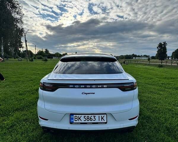 Білий Порше Cayenne, об'ємом двигуна 3 л та пробігом 129 тис. км за 84000 $, фото 12 на Automoto.ua