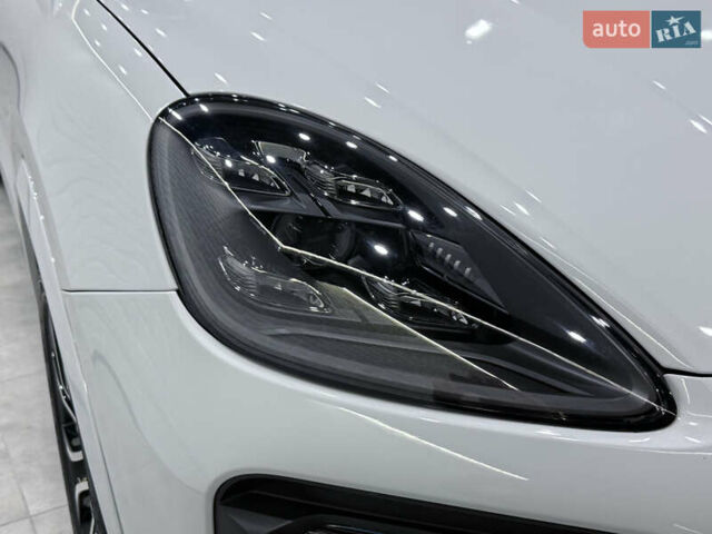 Білий Порше Cayenne, об'ємом двигуна 2.89 л та пробігом 96 тис. км за 64999 $, фото 68 на Automoto.ua