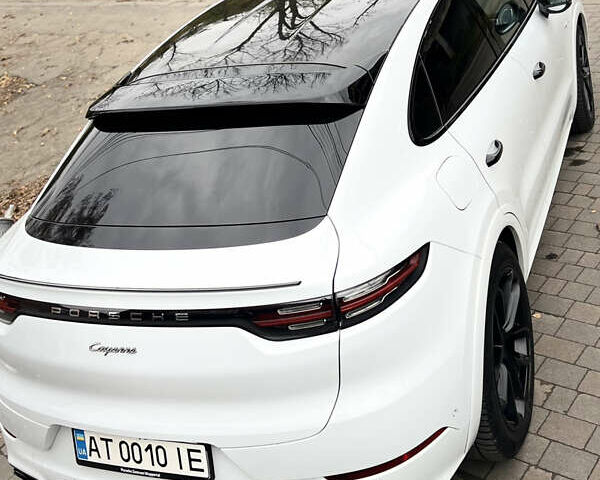 Белый Порше Каен, объемом двигателя 3 л и пробегом 34 тыс. км за 130000 $, фото 2 на Automoto.ua