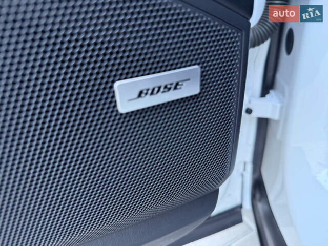 Білий Порше Cayenne, об'ємом двигуна 2.89 л та пробігом 96 тис. км за 64999 $, фото 32 на Automoto.ua