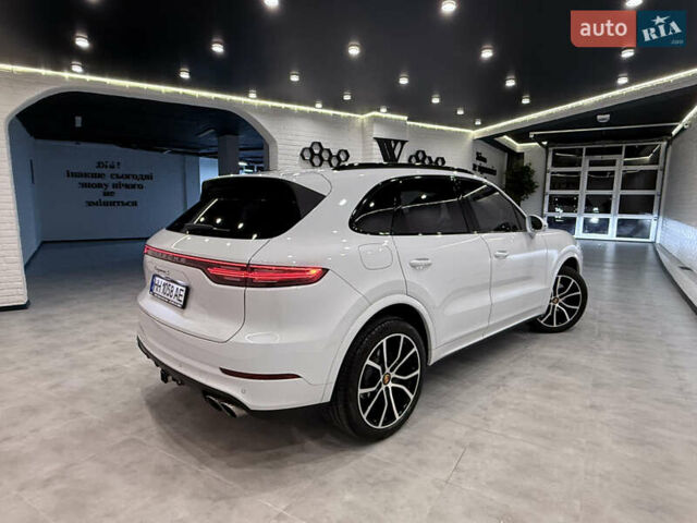 Білий Порше Cayenne, об'ємом двигуна 2.89 л та пробігом 96 тис. км за 64999 $, фото 92 на Automoto.ua