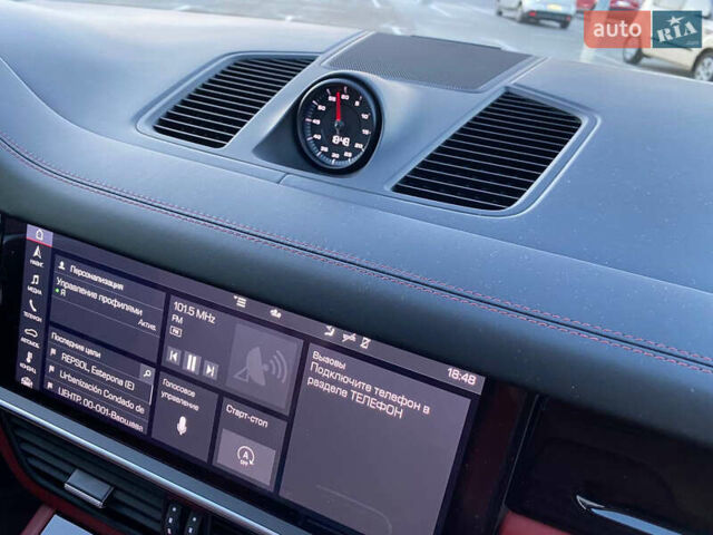 Білий Порше Cayenne, об'ємом двигуна 3 л та пробігом 87 тис. км за 75000 $, фото 11 на Automoto.ua