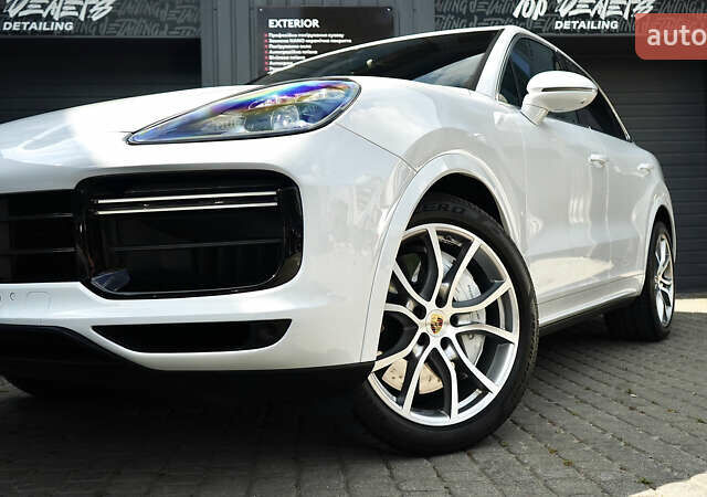 Білий Порше Cayenne, об'ємом двигуна 4 л та пробігом 70 тис. км за 87999 $, фото 11 на Automoto.ua