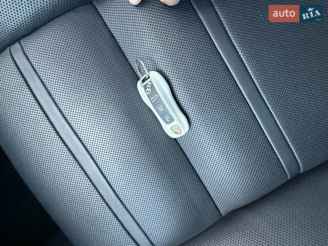 Білий Порше Cayenne, об'ємом двигуна 2.89 л та пробігом 96 тис. км за 64999 $, фото 39 на Automoto.ua