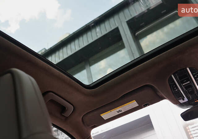 Білий Порше Cayenne, об'ємом двигуна 4 л та пробігом 70 тис. км за 87999 $, фото 58 на Automoto.ua