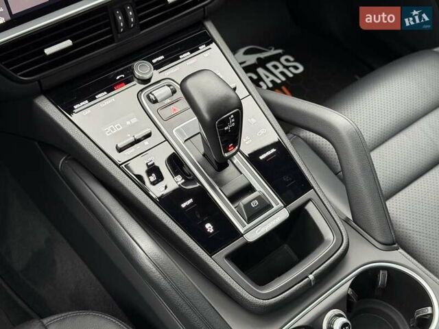 Белый Порше Каен, объемом двигателя 3 л и пробегом 80 тыс. км за 51500 $, фото 49 на Automoto.ua