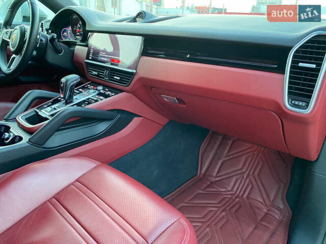 Білий Порше Cayenne, об'ємом двигуна 3 л та пробігом 87 тис. км за 75000 $, фото 13 на Automoto.ua