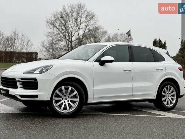 Белый Порше Каен, объемом двигателя 3 л и пробегом 80 тыс. км за 51500 $, фото 5 на Automoto.ua