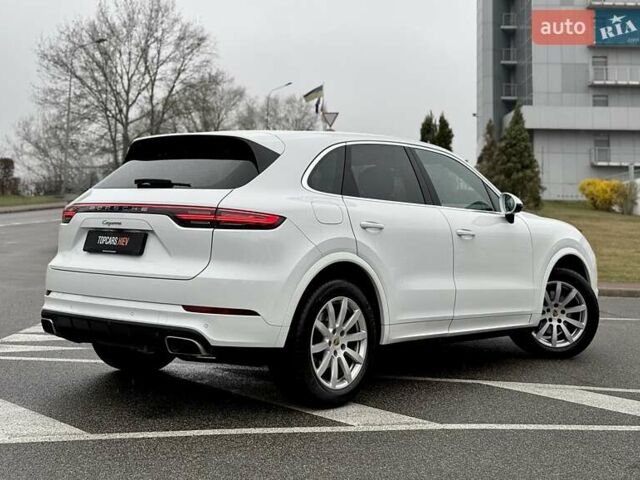 Белый Порше Каен, объемом двигателя 3 л и пробегом 80 тыс. км за 51500 $, фото 15 на Automoto.ua