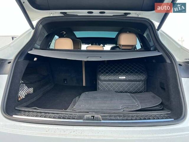 Белый Порше Каен, объемом двигателя 3 л и пробегом 100 тыс. км за 59990 $, фото 41 на Automoto.ua