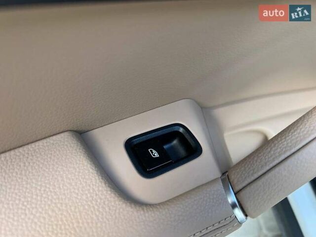 Белый Порше Каен, объемом двигателя 3 л и пробегом 100 тыс. км за 59990 $, фото 36 на Automoto.ua