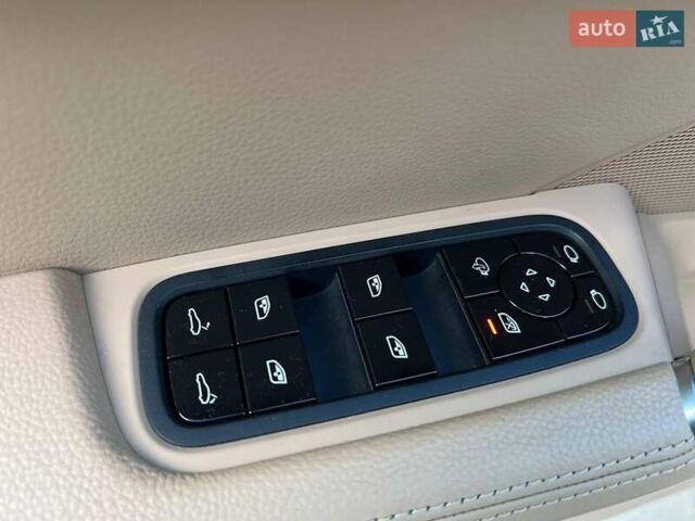 Белый Порше Каен, объемом двигателя 3 л и пробегом 100 тыс. км за 59990 $, фото 15 на Automoto.ua