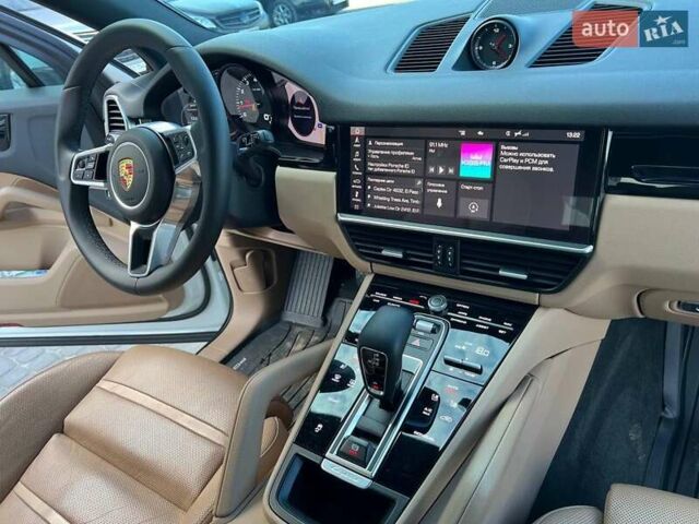 Белый Порше Каен, объемом двигателя 3 л и пробегом 100 тыс. км за 59990 $, фото 49 на Automoto.ua