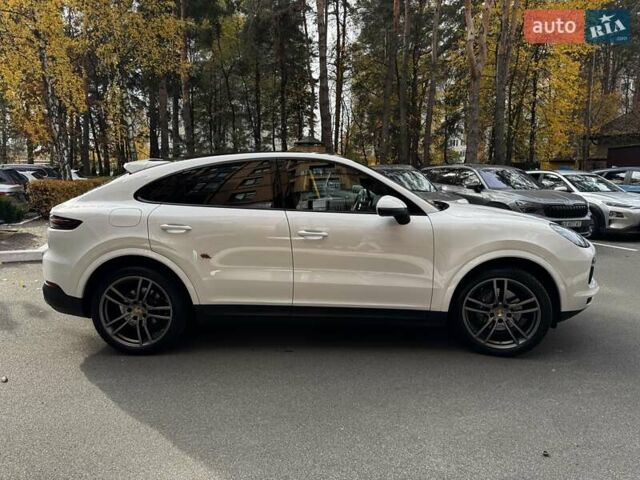 Белый Порше Каен, объемом двигателя 3 л и пробегом 61 тыс. км за 95000 $, фото 4 на Automoto.ua