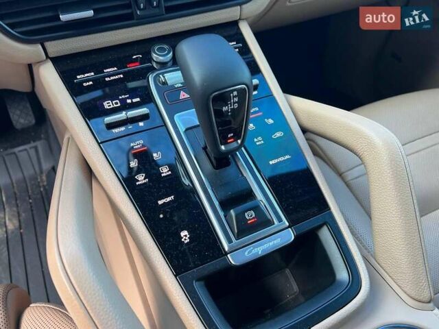 Белый Порше Каен, объемом двигателя 3 л и пробегом 100 тыс. км за 59990 $, фото 30 на Automoto.ua