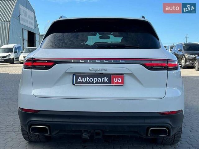 Белый Порше Каен, объемом двигателя 3 л и пробегом 100 тыс. км за 59990 $, фото 7 на Automoto.ua