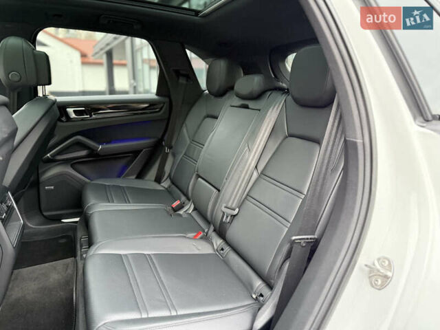 Белый Порше Каен, объемом двигателя 3 л и пробегом 23 тыс. км за 69900 $, фото 48 на Automoto.ua