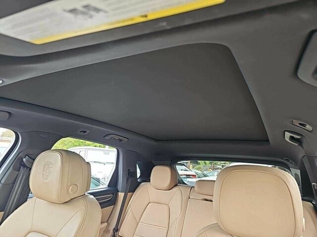 Білий Порше Cayenne, об'ємом двигуна 0 л та пробігом 37 тис. км за 27000 $, фото 7 на Automoto.ua