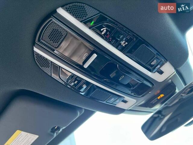 Белый Порше Каен, объемом двигателя 3 л и пробегом 100 тыс. км за 59990 $, фото 50 на Automoto.ua