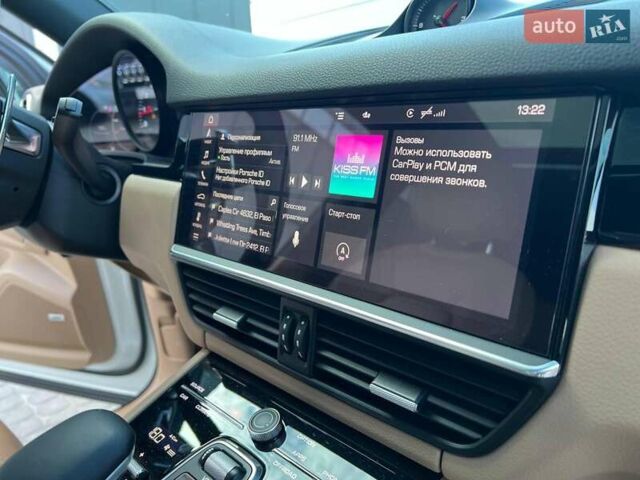 Белый Порше Каен, объемом двигателя 3 л и пробегом 100 тыс. км за 59990 $, фото 48 на Automoto.ua