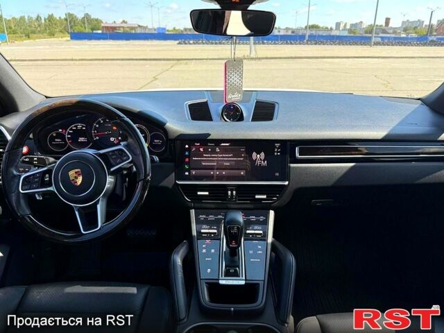 Білий Порше Cayenne, об'ємом двигуна 3 л та пробігом 68 тис. км за 67000 $, фото 5 на Automoto.ua