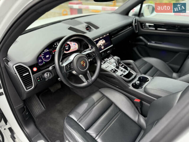 Белый Порше Каен, объемом двигателя 3 л и пробегом 23 тыс. км за 69900 $, фото 30 на Automoto.ua