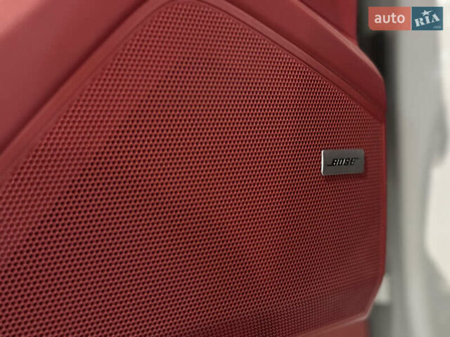 Белый Порше Каен, объемом двигателя 2.89 л и пробегом 23 тыс. км за 79000 $, фото 11 на Automoto.ua