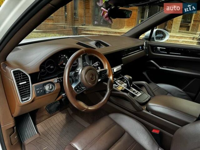 Белый Порше Каен, объемом двигателя 3 л и пробегом 61 тыс. км за 95000 $, фото 11 на Automoto.ua