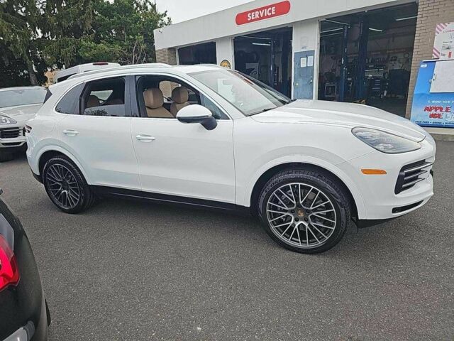 Білий Порше Cayenne, об'ємом двигуна 0 л та пробігом 60 тис. км за 40000 $, фото 4 на Automoto.ua