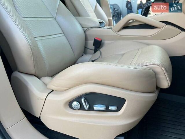 Белый Порше Каен, объемом двигателя 3 л и пробегом 100 тыс. км за 59990 $, фото 45 на Automoto.ua