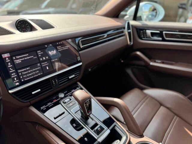 Білий Порше Cayenne, об'ємом двигуна 3 л та пробігом 90 тис. км за 79000 $, фото 14 на Automoto.ua